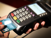 Σαρωτικοί έλεγχοι για απόκτηση POS και δ...