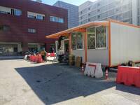 Ετοιμάζουν τους θαλάμους για την εξέταση...