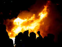 Γαλλία: «Φλέγεται« το Παρίσι για τη μετα...