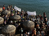 Γιγαντώνεται το «κίνημα της πετσέτας»: Η...