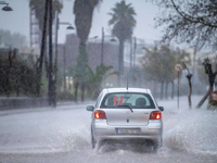 Καιρός: Τσικνοπέμπτη με ισχυρές καταιγίδ...