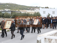 Σαντορίνη: Κάνουν λιτανεία για να σταματ...