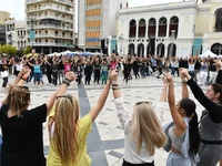 Πάτρα: Ποντιακό γλέντι στήθηκε στο κέντρ...