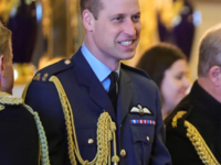 Πρώτη εμφάνιση του πρίγκιπα Γουίλιαμ μετ...