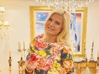 Μαρίνα Πατούλη: «Λυπάμαι, αν έβαψα τα αυ...