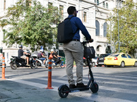 Ηλεκτρικά πατίνια: Άρχισαν τα «όργανα» κ...