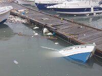 Πάτρα: Βούλιαξαν βάρκες στη μαρίνα, διαλ...
