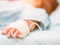 «Το σήκωσε ψηλά και το έσκασε κάτω με δύ...