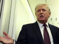 Axios: Ο Τραμπ εξετάζει το ενδεχόμενο κα...