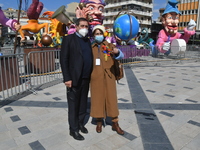 Πάτρα: Στ΄άρματα στην πλατεία Γεωργίου ο Δήμαρχος