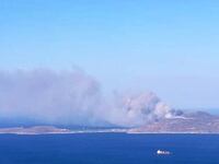 Φωτιά στην Ελαφόνησο – Εκκενώθηκε το κάμπινγκ 