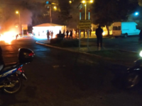 Φωτιές και οδοφράγματα από Ρομά στο Σχισ...