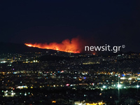 Φωτιά στην Πεντέλη: Απίστευτα μεγάλη η έ...