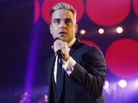 Ο Ρόμπι Γουίλιαμς ανοίγει το σπίτι του σ...