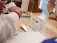 Στο δρόμο που χάραξαν οι Αχαιοί φαρμακοπ...