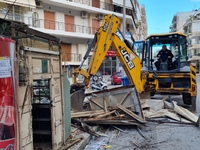 Πάτρα: Η «γεωγραφία» των εγκαταλελειμμέν...