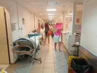 EINA: Σε ράντζα ασθενείς στο Πανεπιστημι...