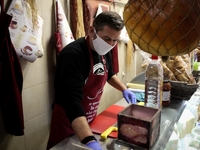 Που είναι υποχρεωτική από σήμερα η μάσκα...