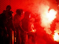 Έκλεισαν την Γούναρη οι οπαδοί του Ολυμπιακού