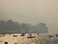 Φωτιά Ζήρια: Κάτοικοι και ένοικοι ξενοδο...