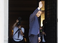 Αυτά είναι τα 21 εξωκοινοβουλευτικά στελ...