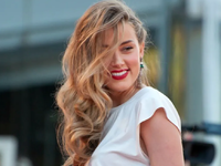 Η Άμπερ Χερντ έλαβε πρόταση 9 εκατ. δολα...