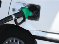 Βενζίνη: Τα 9 κόλπα για να μειώσετε την ...