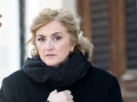 Η Υρώ Μανέ με τον "Συμβολαιογράφο&q...