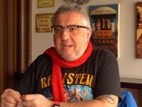 Στάθης Παναγιωτόπουλος: Ποιος είναι ο πα...