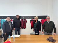 Συνάντηση των βουλευτών του ΣΥΡΙΖΑ με το...