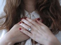 Τα 3 συμπτώματα της «μίνι καρδιακής προσ...