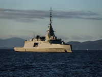 Το θωρηκτό «Αβέρωφ» υποδέχεται στον φαλη...