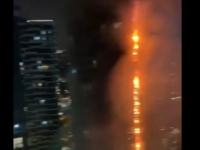 Φωτιά σε ουρανοξύστη στην Κωνσταντινούπο...