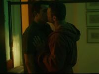 «Κάνε ότι κοιμάσαι»: Η ερωτική σκηνή που...