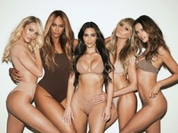 H Kιμ Καρντάσιαν γδύθηκε με τα πρώην «αγ...