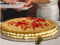 Τέλος οι τριώροφες τούρτες στους γάμους;...