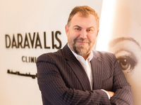 Γεώργιος Δαράβαλης: Αυτός που θέλουν οι γυναίκες