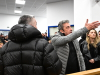 Τέμπη: Οργή συγγενών και δικηγόρων στη δ...