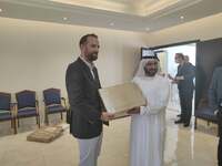 Ο Νεκτάριος Φαρμάκης είναι στο Ντουμπάϊ ...