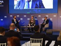 Στα «μαχαίρια» Φαρμάκης – Αγοραστός για ...