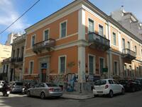 Πάτρα: Ρημάζει το πανέμορφο κτίριο της π...