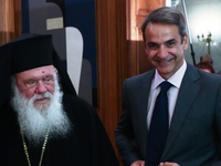 Επικοινωνία Μητσοτάκη – Ιερώνυμου για τη...