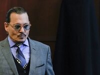 Τζόνι Ντεπ: Πάνω από 437.000 οι υπογραφέ...