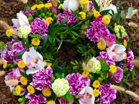 anthokipos: Πρωτομαγιά γεμάτη χρώματα και αρώματα!