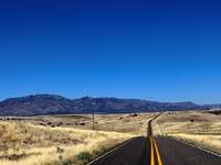 Σαουδική Αραβία: Αυτός είναι ο δρόμος με...