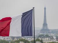 Γαλλία - Εκλογές: Ο Μακρόν ελπίζει σε αυ...