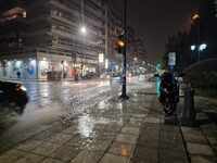 Άνοιξαν οι ουρανοί στην Πάτρα - Έντονη β...