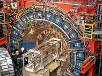 Νέα μέτρηση της μάζας του μποζονίου W- Α...