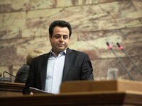 Ν. Σαντορινιός: Ετοιμάζεται το ξεπούλημα...