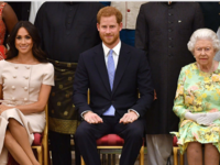 «Έξωση» από το μπαλκόνι του Μπάκιγχαμ γι...